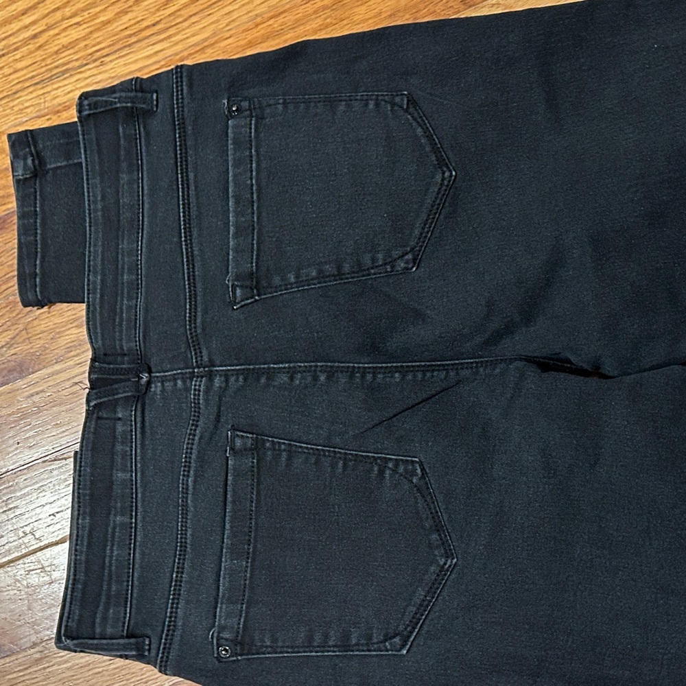 Curve Appeal. Black jeans. Size 10 - Picture 7 of 9
